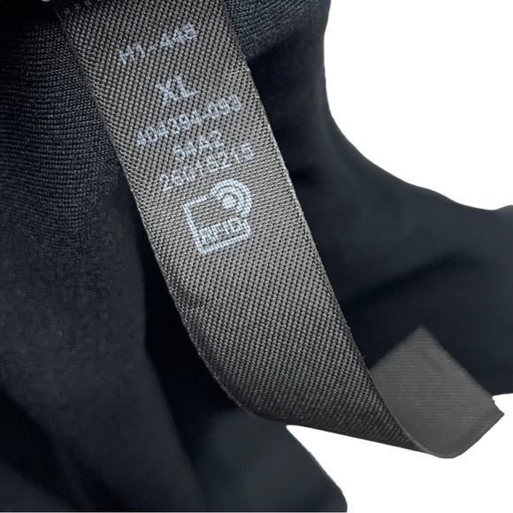 Victoria’s Secret Womens V Neck Sports Bra Size XL Black Back Cutout Activewear - Picture 7 of 8